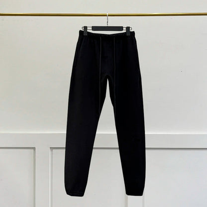 Beautifully Crafted Pants in a Classic Style