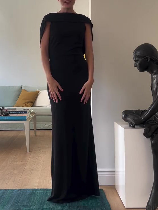Sophisticated Dress with a Clean Classic Look