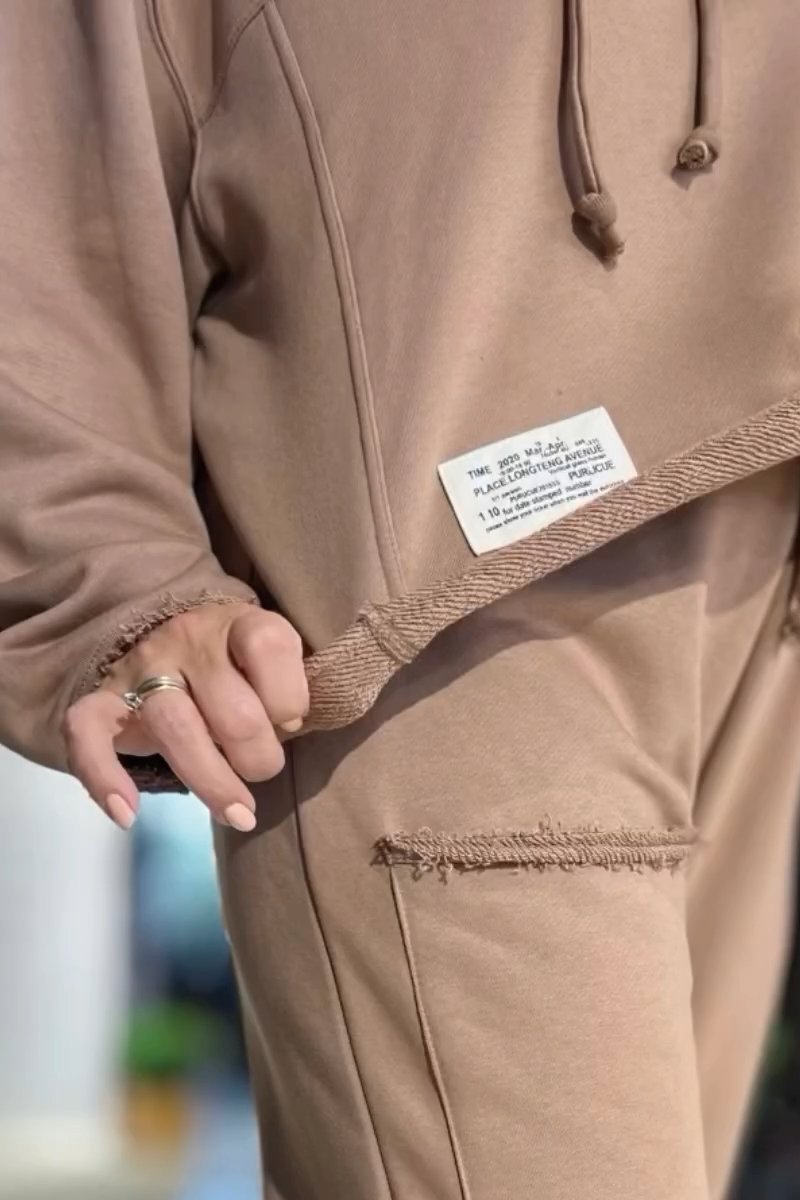 Elegantly Styled Pullover for Everyday Wear
