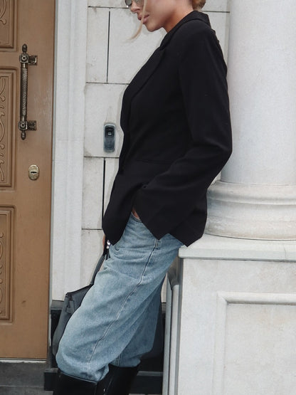 Well Tailored Garment with a Graceful Silhouette