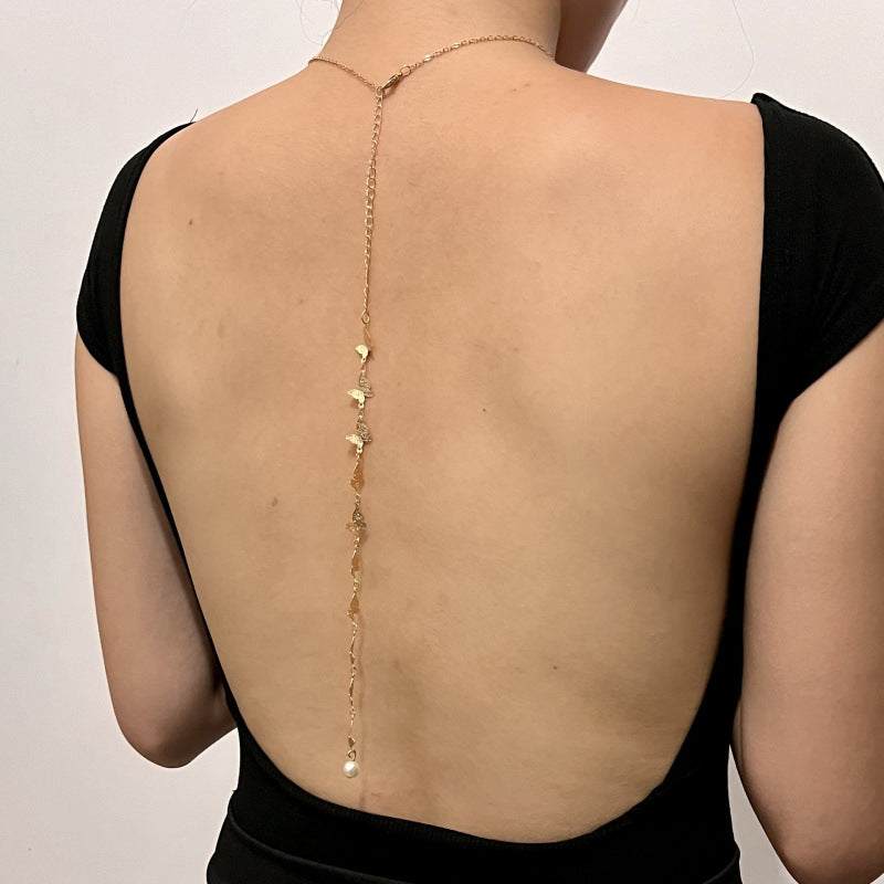 Classic Pearl Necklace with Timeless Appeal