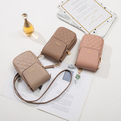 Gracefully Styled Bag for Any Occasion