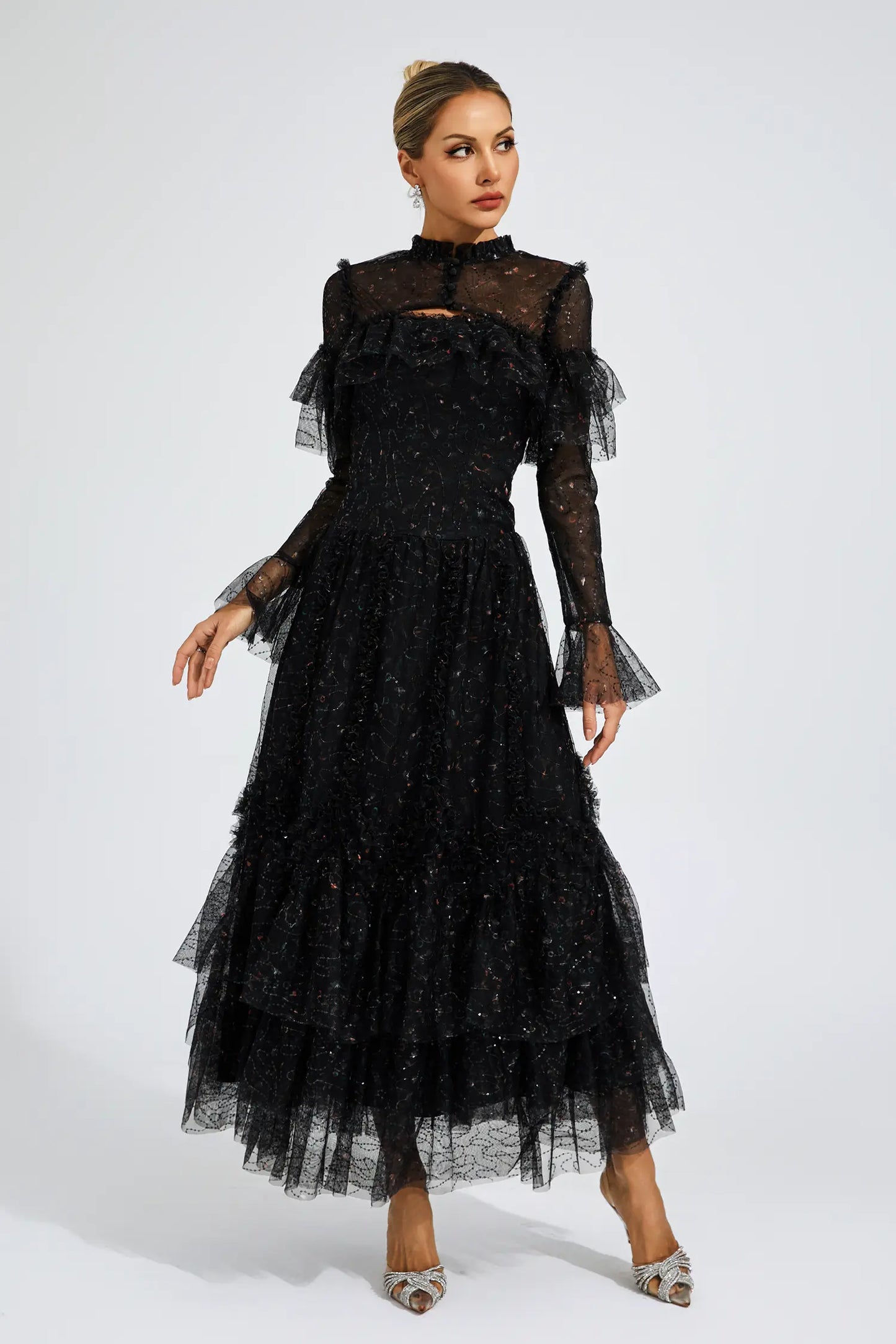 Classic Vintage Dress with a Flattering Fit