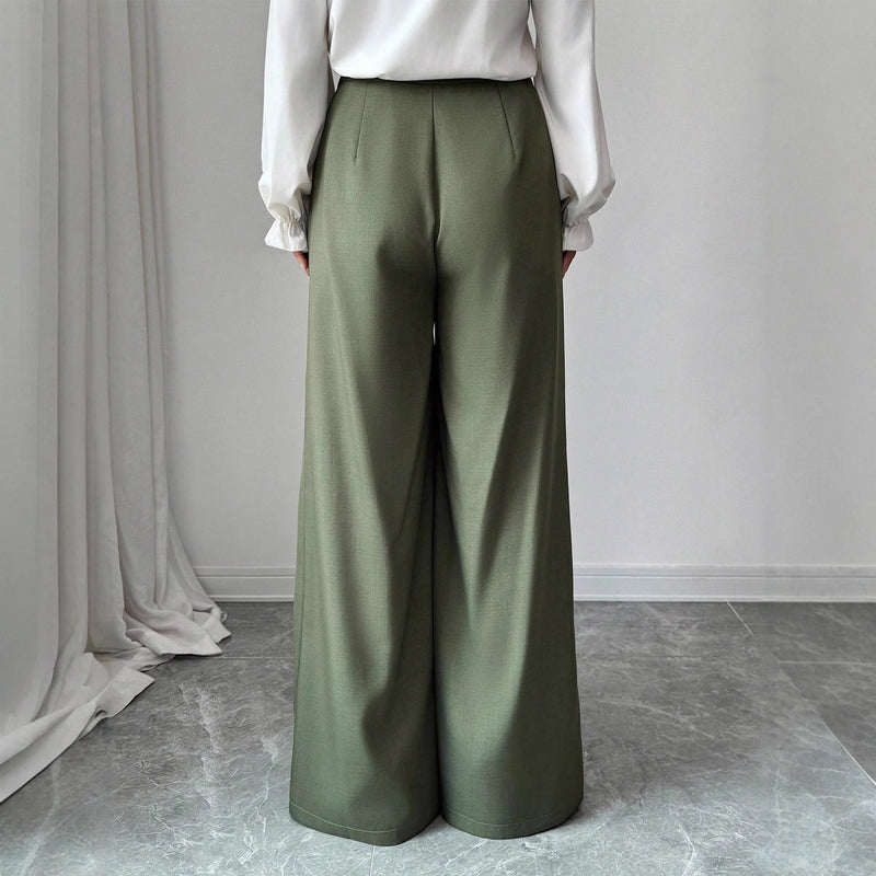 Beautifully Crafted Pants in a Classic Style