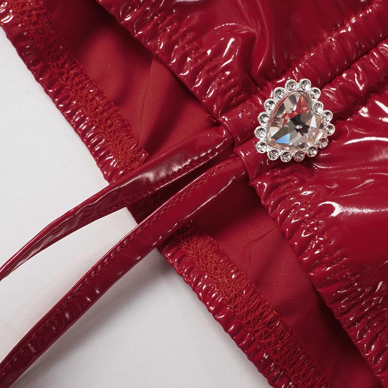 Beautifully Finished Garment in a Timeless Design