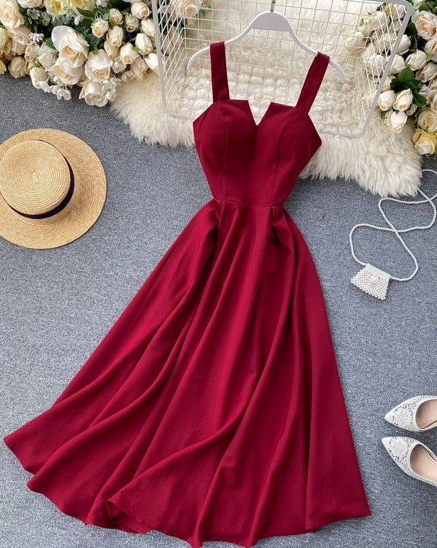 Classic Vintage Dress with a Flattering Fit