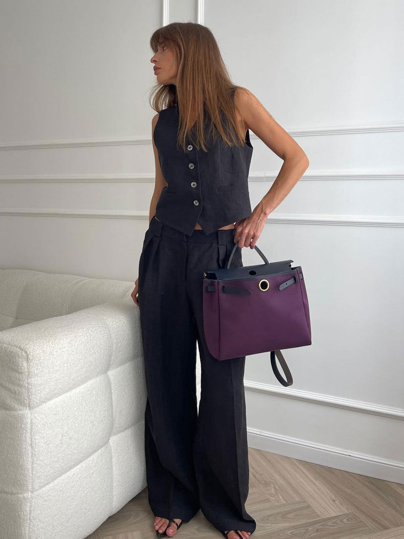 Effortlessly Elegant Garment with a Timeless Design