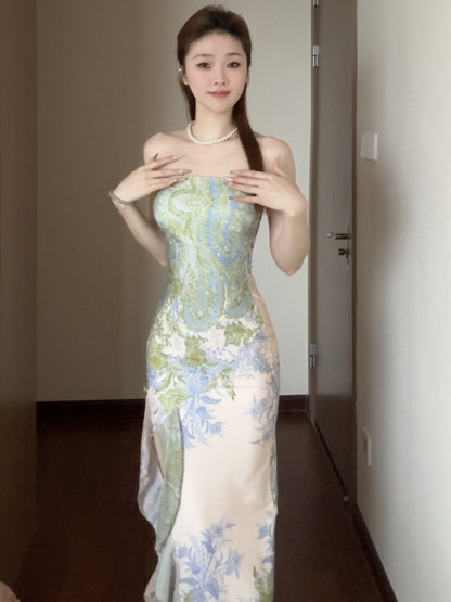 Effortlessly Elegant Dress with a Timeless Design