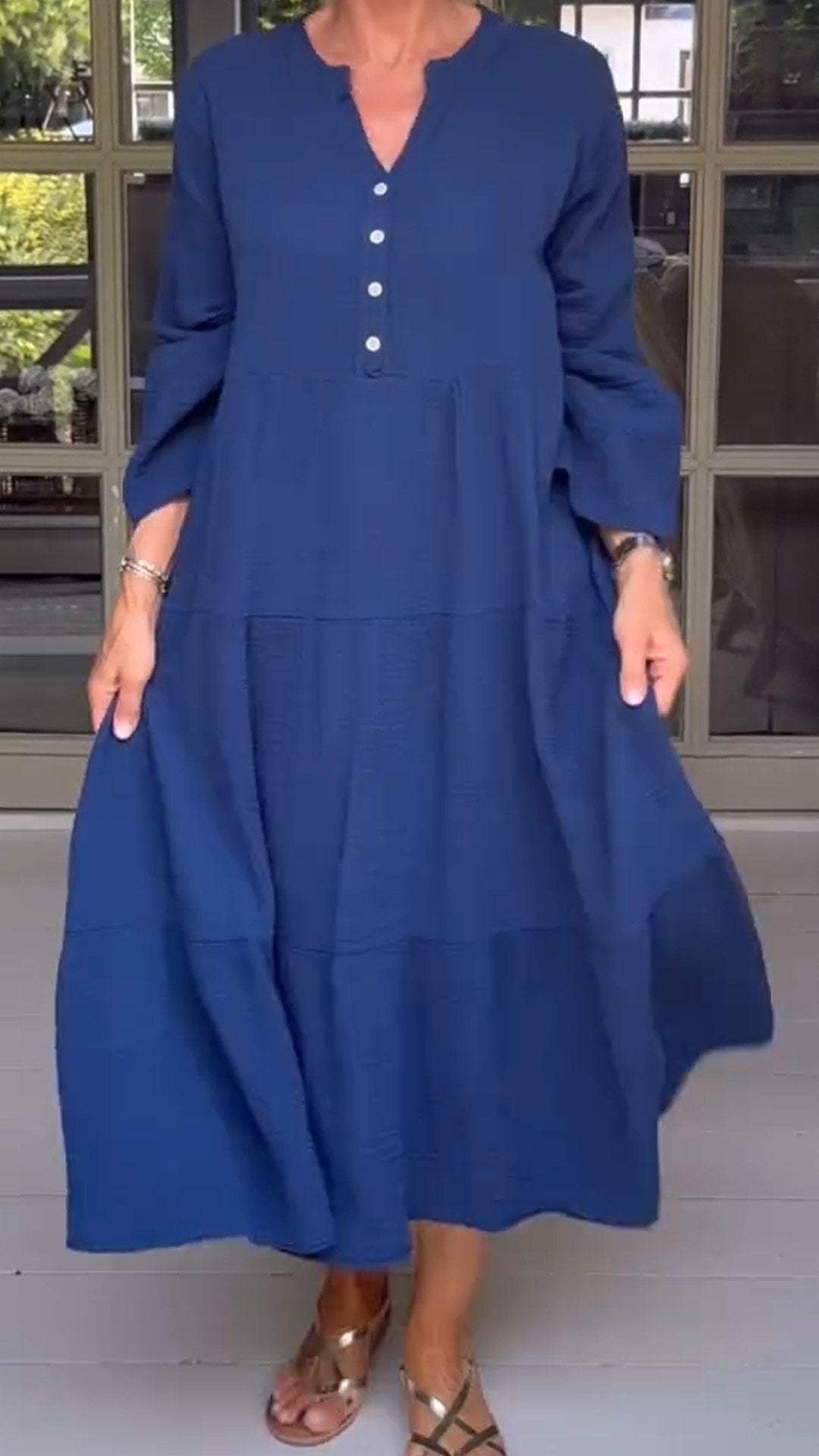 Gracefully Styled Dress for Any Occasion