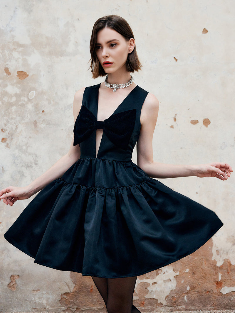 Classic Vintage & Enduringly Stylish Dress