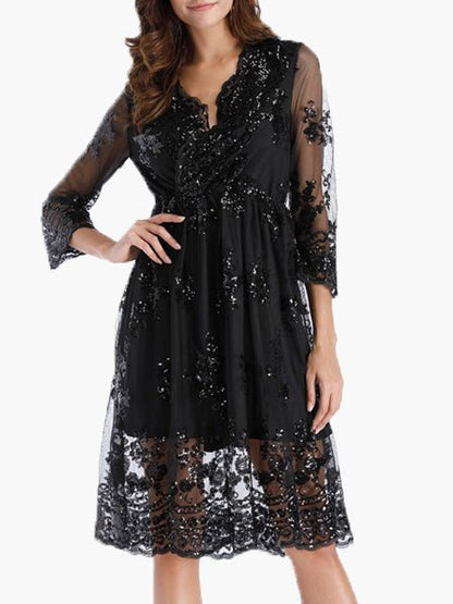 Well Tailored Dress with a Graceful Silhouette