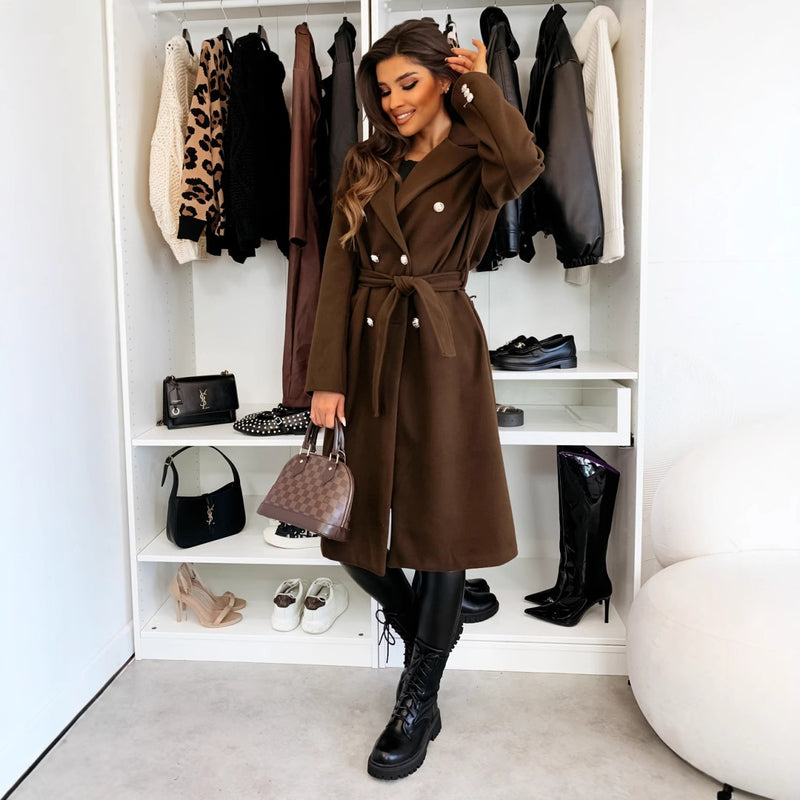 Classic Vintage & Enduringly Stylish Coat
