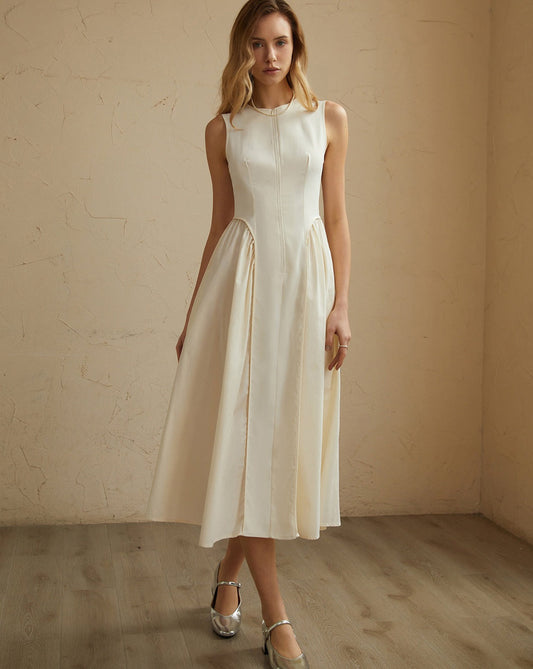 Classic Vintage & Enduringly Stylish Dress