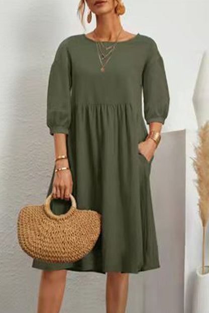 Effortlessly Elegant Dress with a Timeless Design