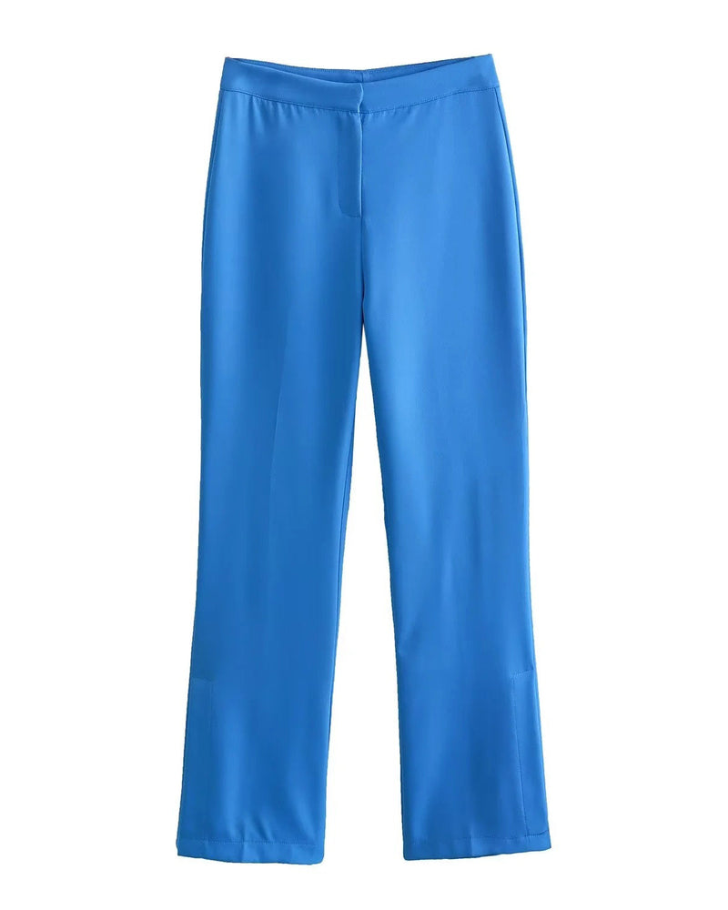 Effortlessly Elegant Pants with a Timeless Design