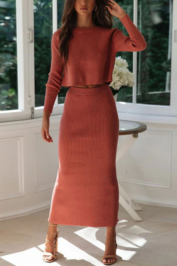 Classic Vintage Sweater with a Flattering Fit