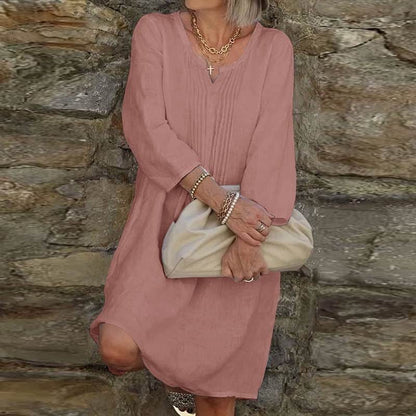 Classic Vintage Dress with a Flattering Fit