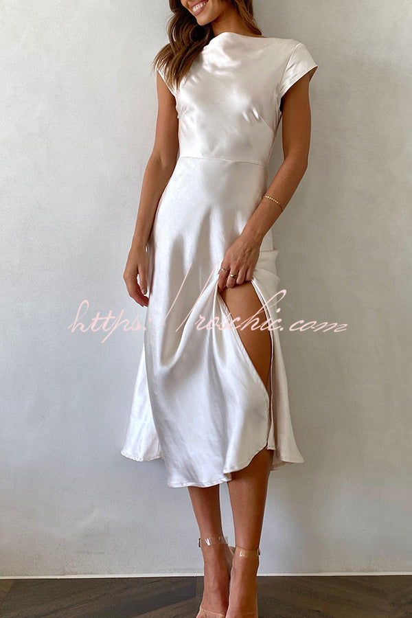 Polished Dress with an Effortless Classic Look