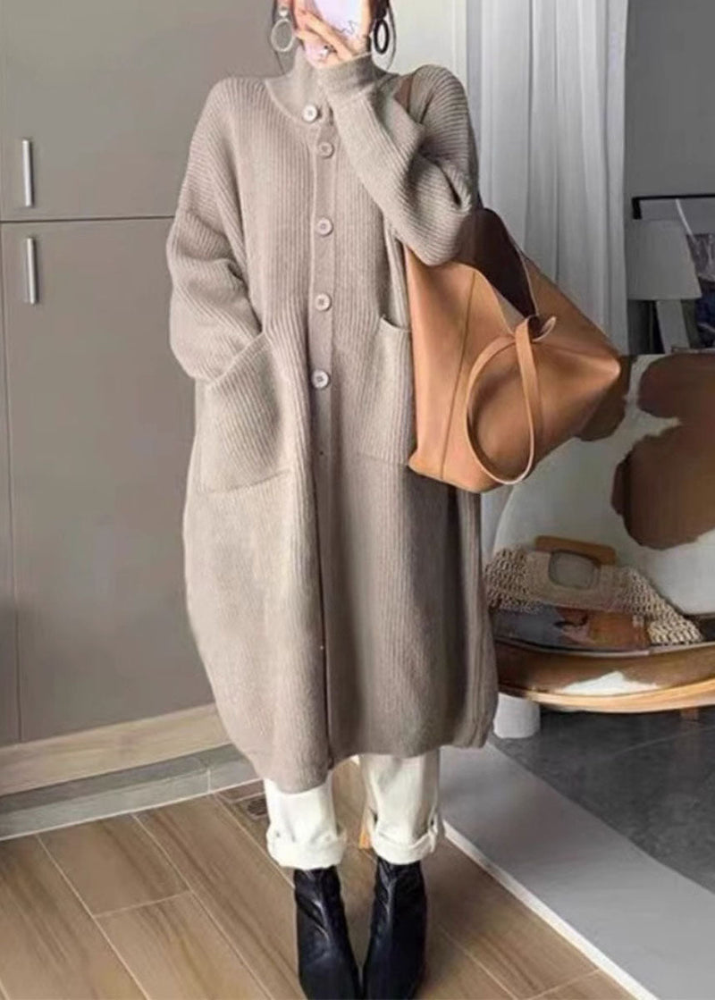 Effortlessly Elegant Sweater with a Timeless Design