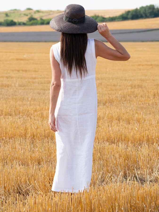 Sophisticated Dress with a Clean Classic Look
