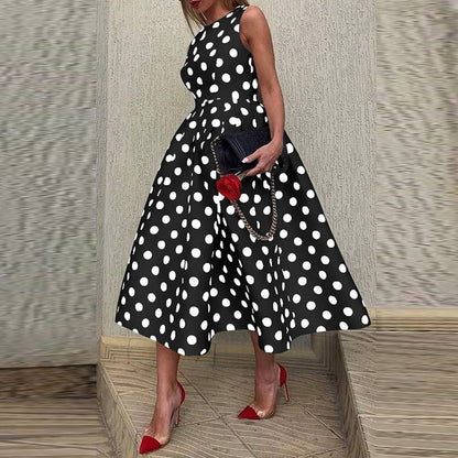 Sophisticated Dress with a Clean Classic Look