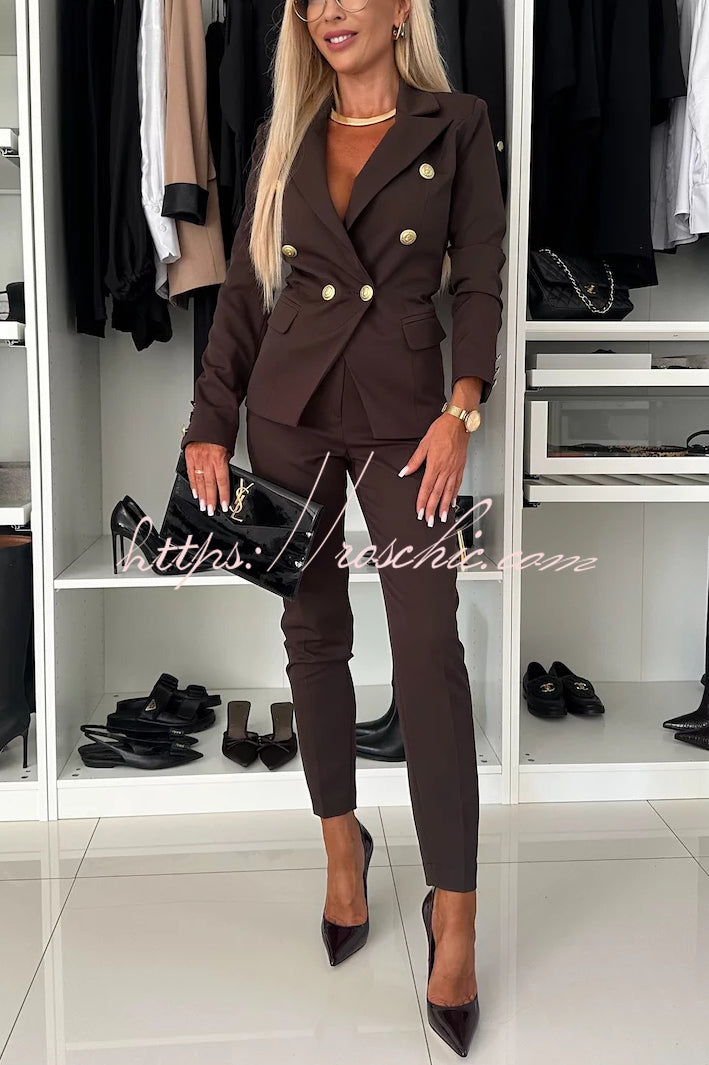 Well Tailored Pants with a Graceful Silhouette