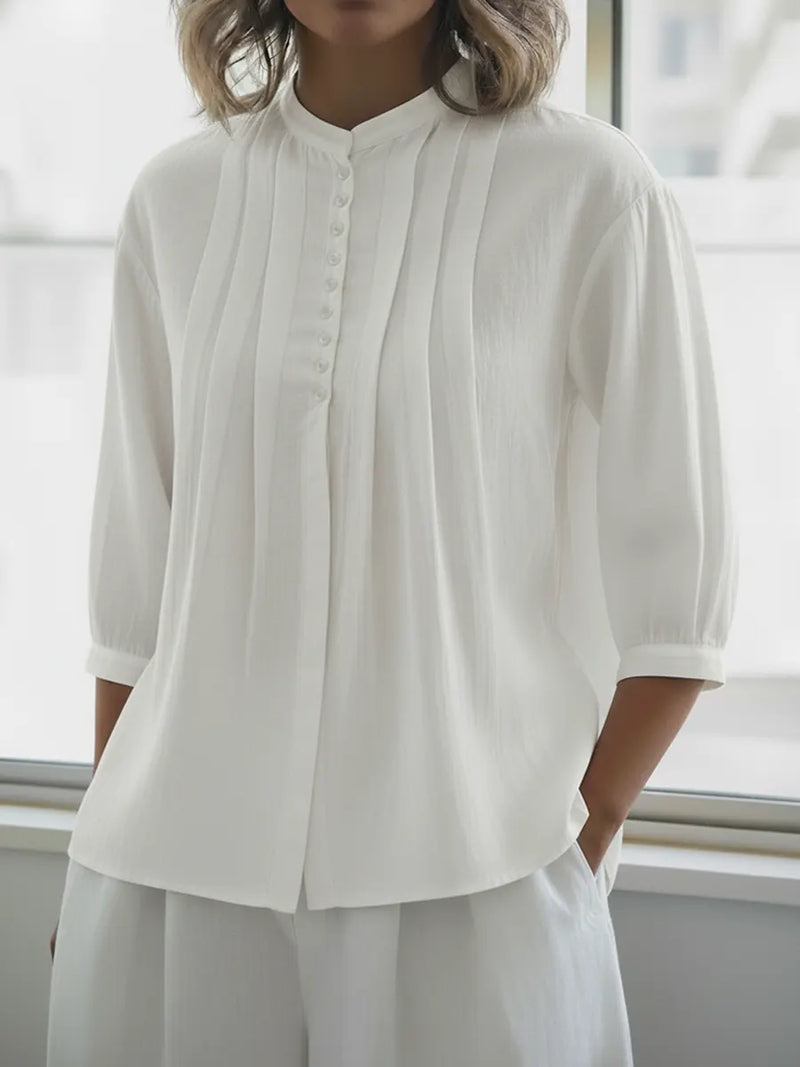 Classic Vintage Shirt with a Flattering Fit