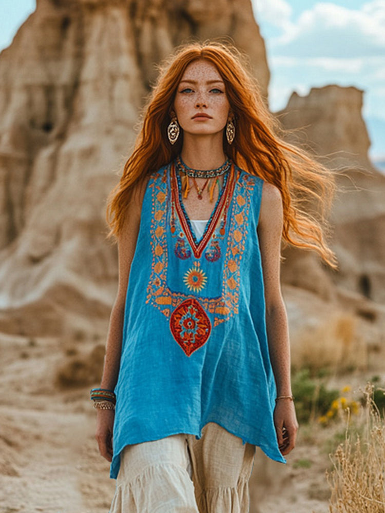 Effortlessly Elegant Top with a Timeless Design