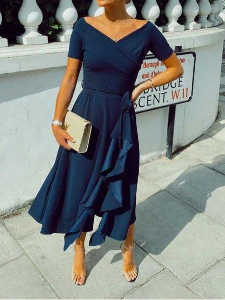 Gracefully Styled Dress for Any Occasion
