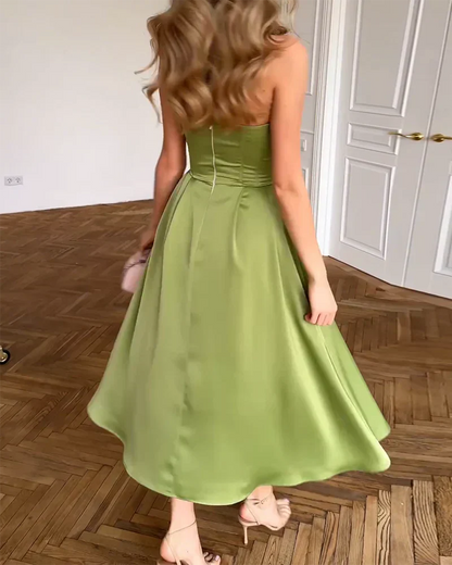 A Vintage Style Dress with Delicate Timeless Details