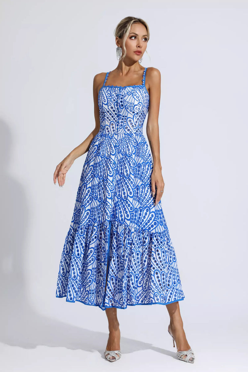 Classic Vintage Dress with a Flattering Fit