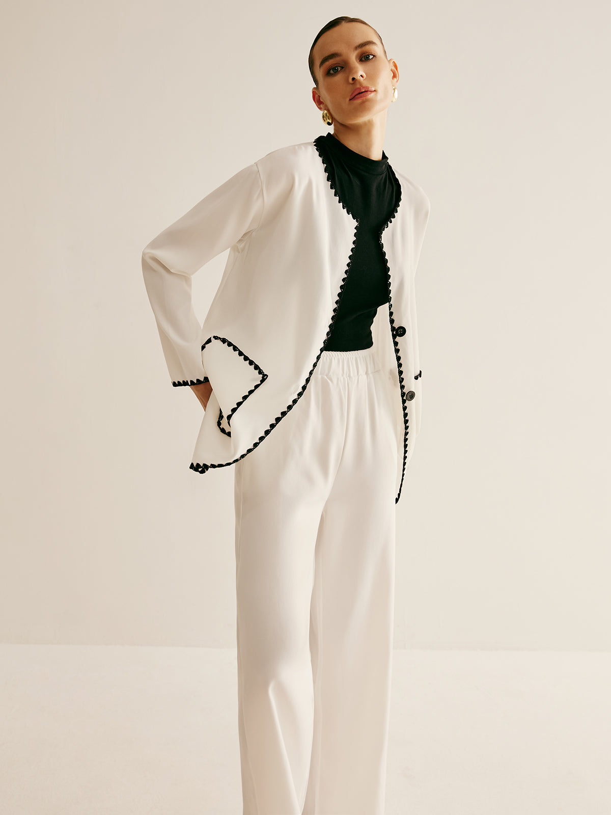 Elegantly Styled Pants for Everyday Wear