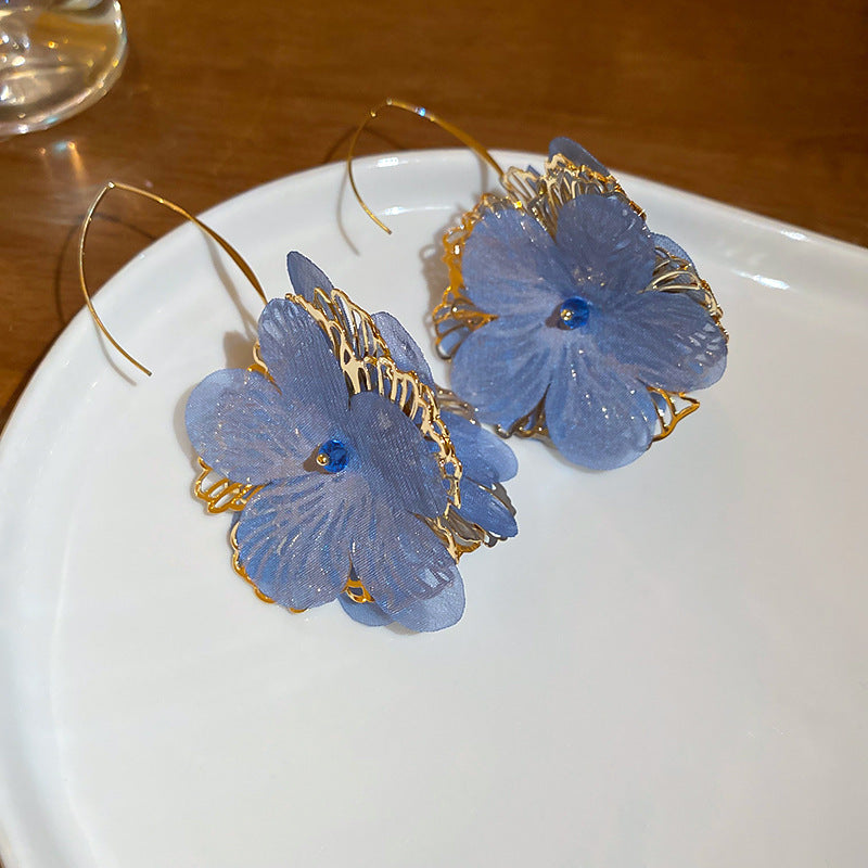 Beautiful Silver Earring with Unique Style