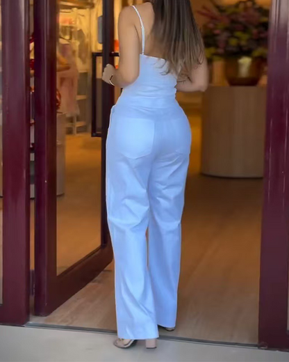 Sophisticated Garment with a Clean Classic Look