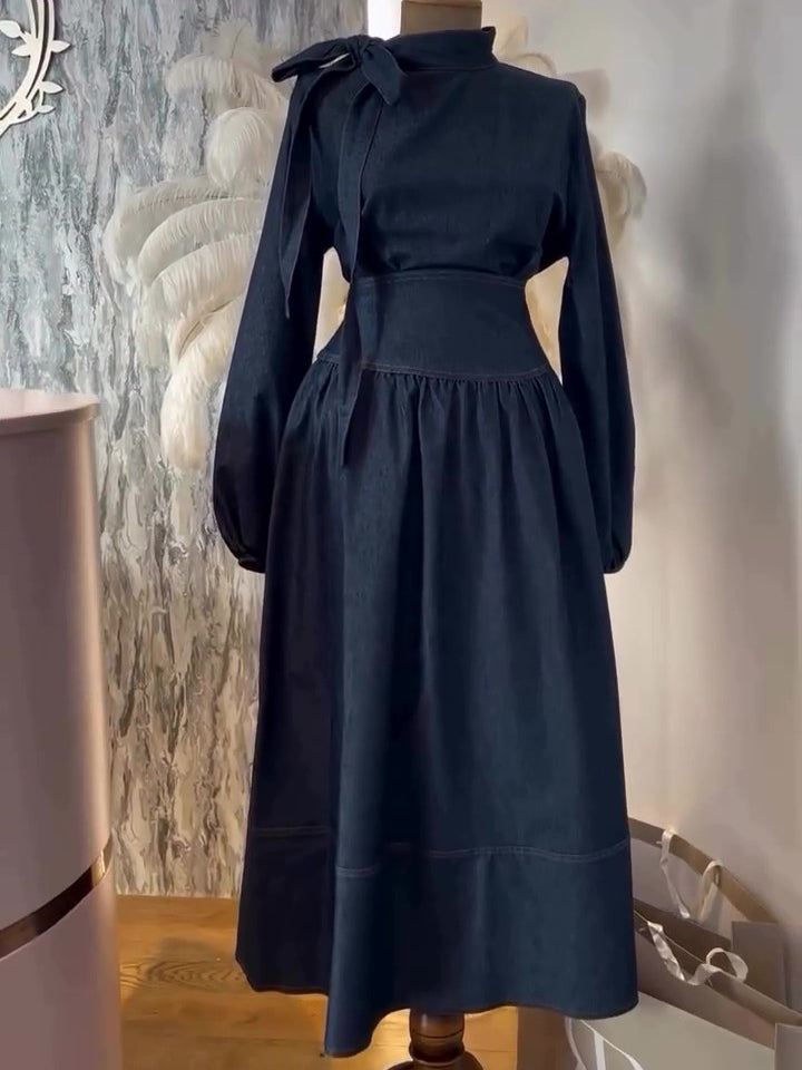 Effortlessly Elegant Dress with a Timeless Design