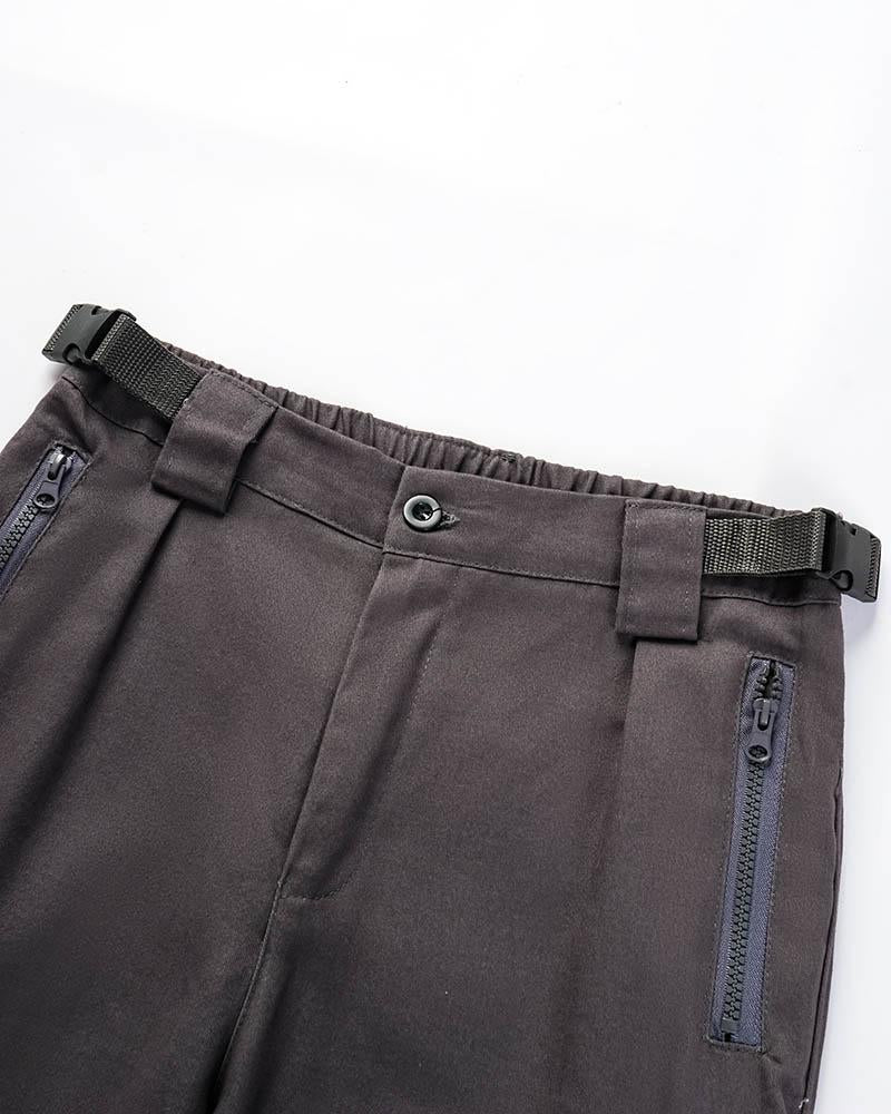 Effortlessly Elegant Pants with a Timeless Design