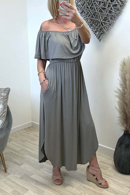 Well Tailored Dress with a Graceful Silhouette