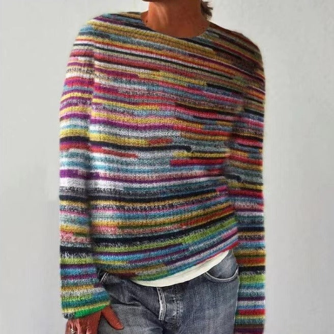 Well Tailored Sweater with a Graceful Silhouette