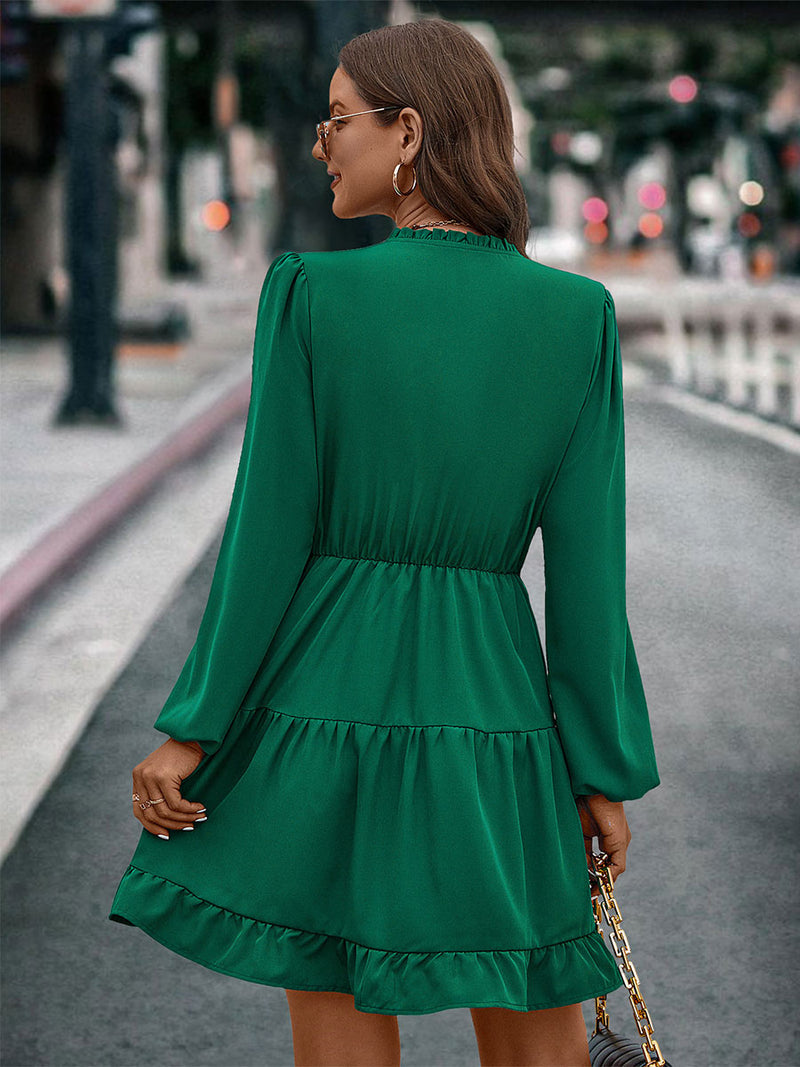 Well Tailored Dress with a Graceful Silhouette