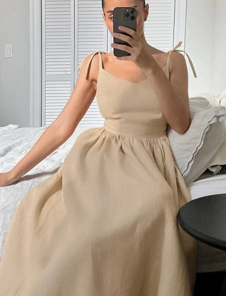 Sophisticated Dress with a Clean Classic Look