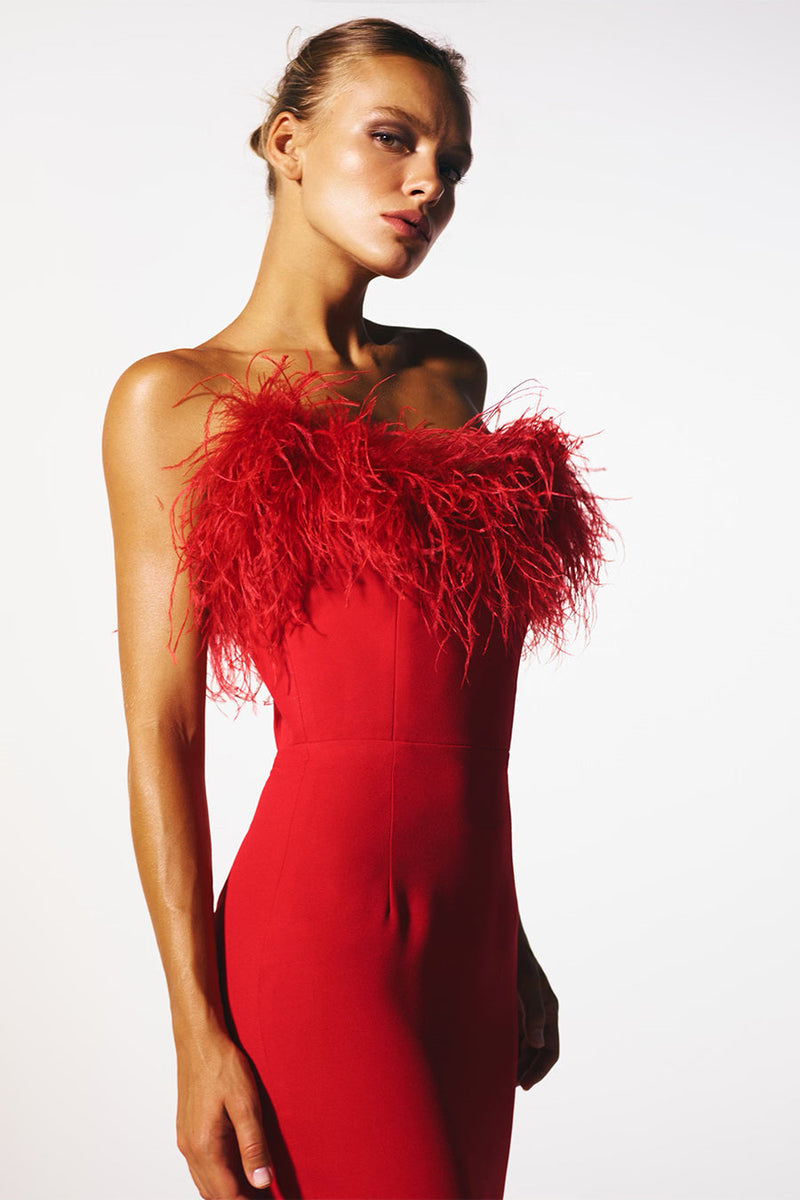 Well Tailored Dress with a Graceful Silhouette