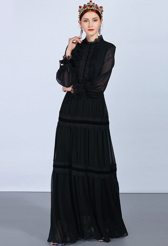 Well Tailored Dress with a Graceful Silhouette