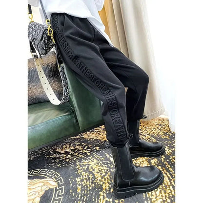 Beautifully Crafted Pants in a Classic Style