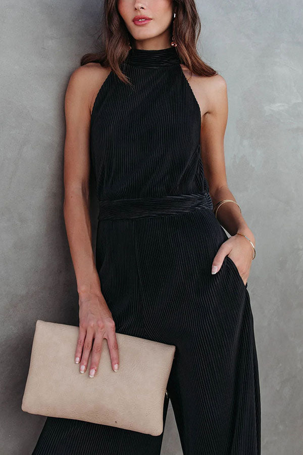 Well Tailored Garment with a Graceful Silhouette