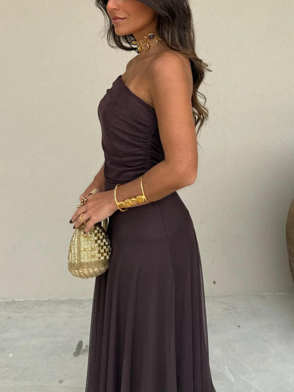 Sophisticated Dress with a Clean Classic Look