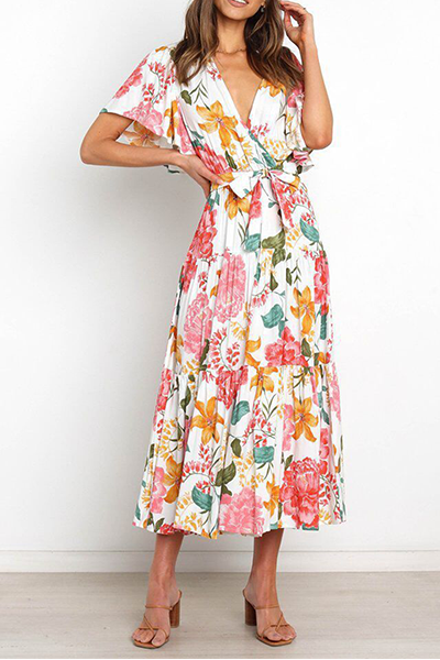 Well Tailored Dress with a Graceful Silhouette