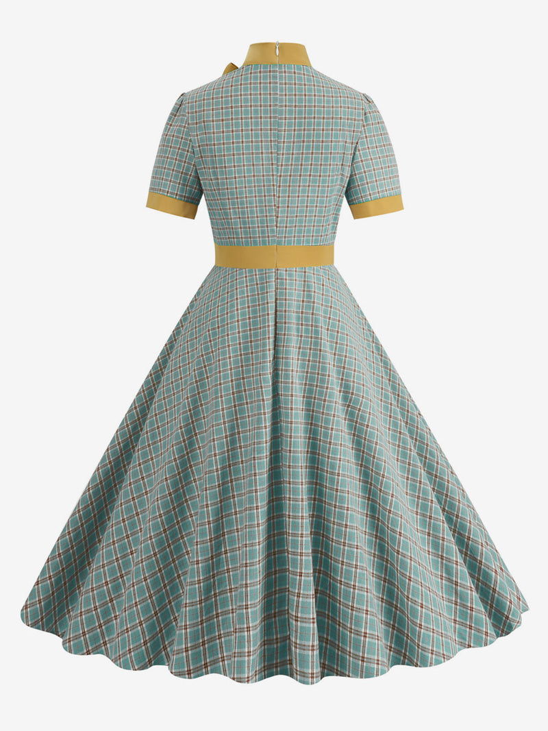 Classic Vintage Dress with a Flattering Fit