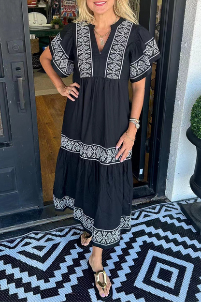 Beautifully Finished Dress in a Timeless Design