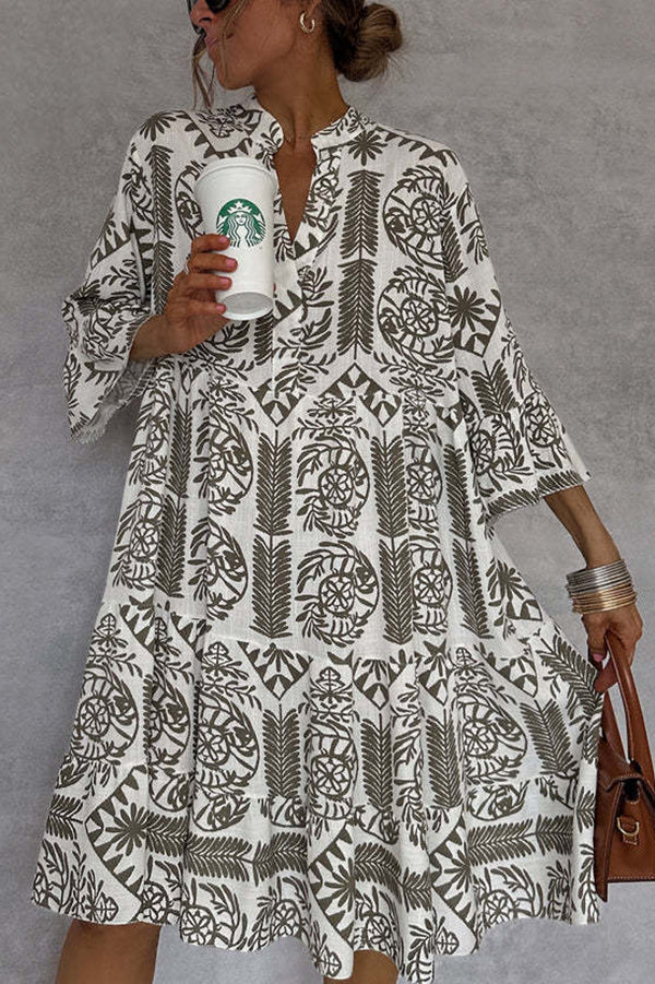 Effortlessly Elegant Dress with a Timeless Design