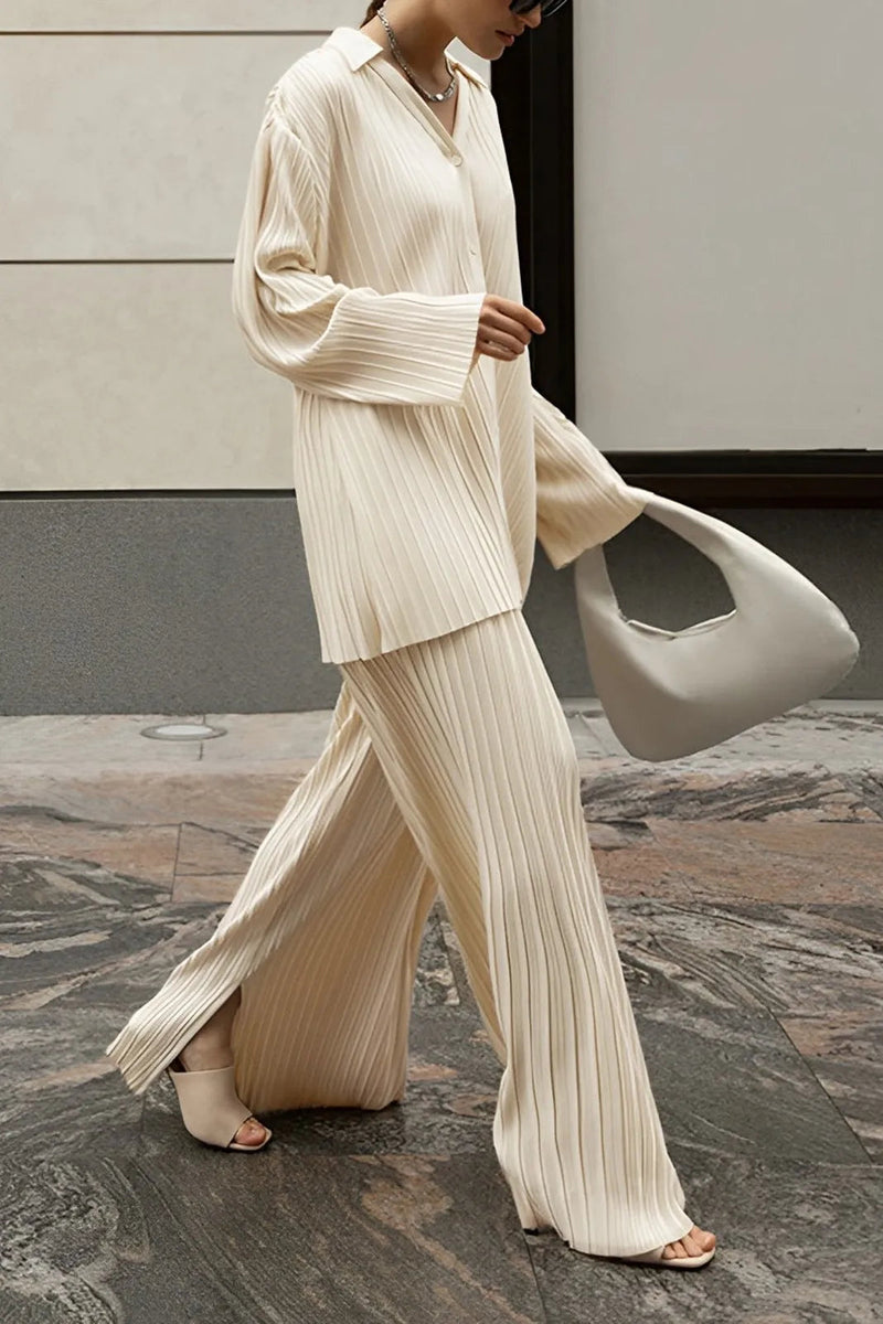 Classic Vintage Pants with a Flattering Fit